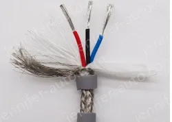 TRVVP Highly flexible 4 cores*0.3 square